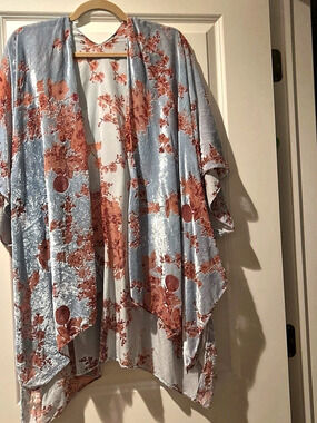 Floral Kimono in Blue & Coral Pink